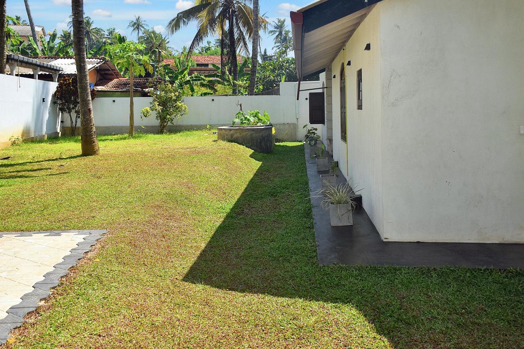 Villa Risithenmi Ahangama Buitenkant foto