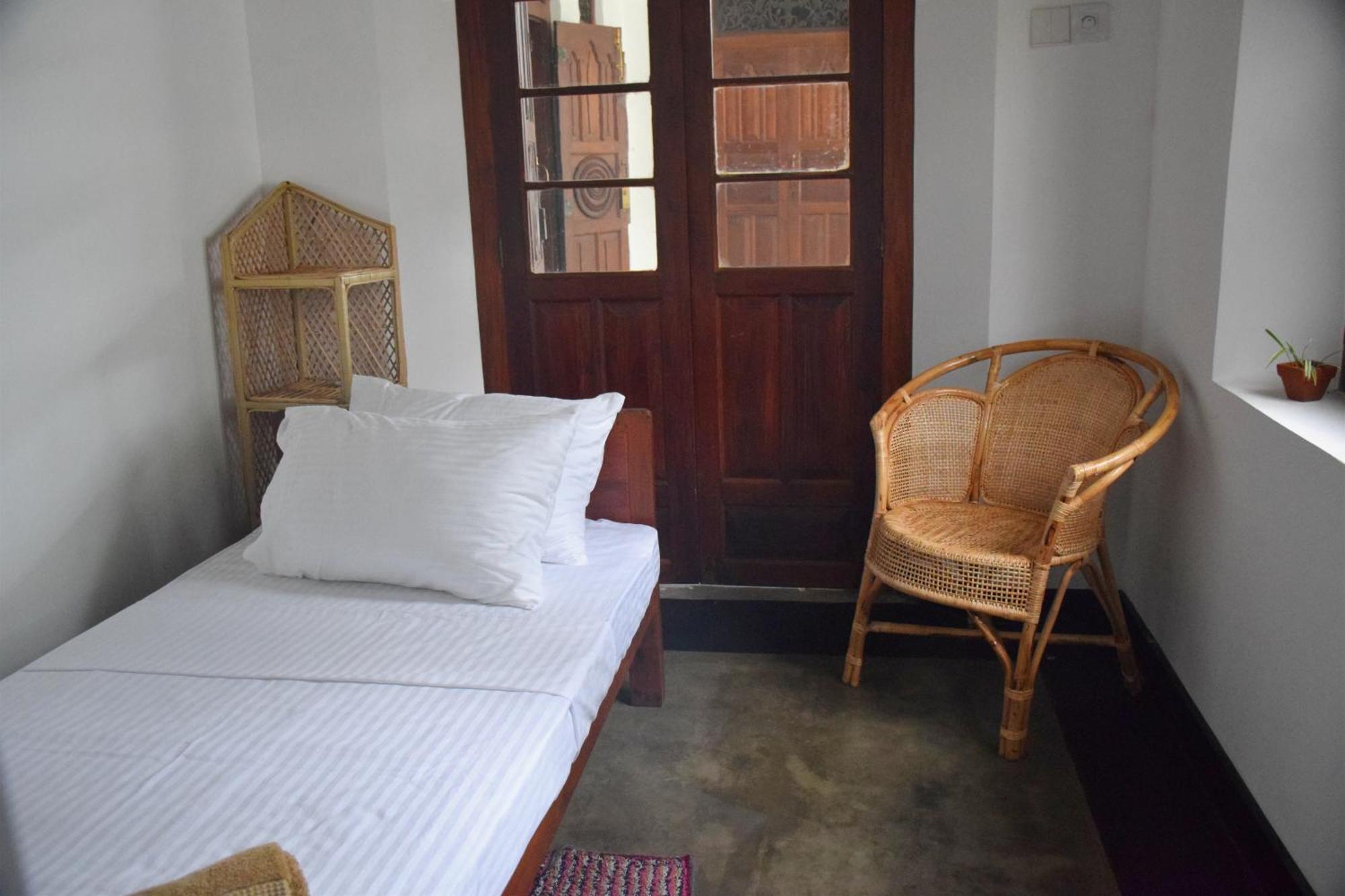 Villa Risithenmi Ahangama Buitenkant foto
