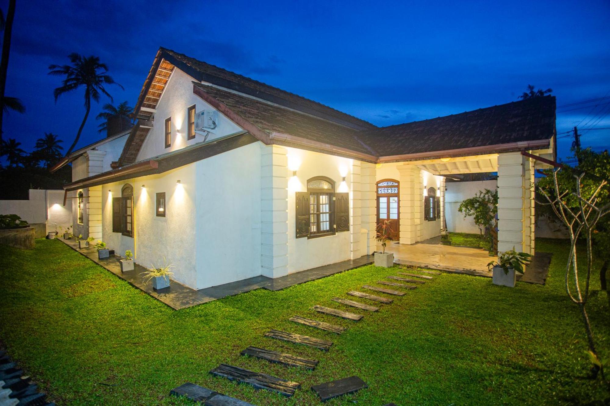 Villa Risithenmi Ahangama Buitenkant foto