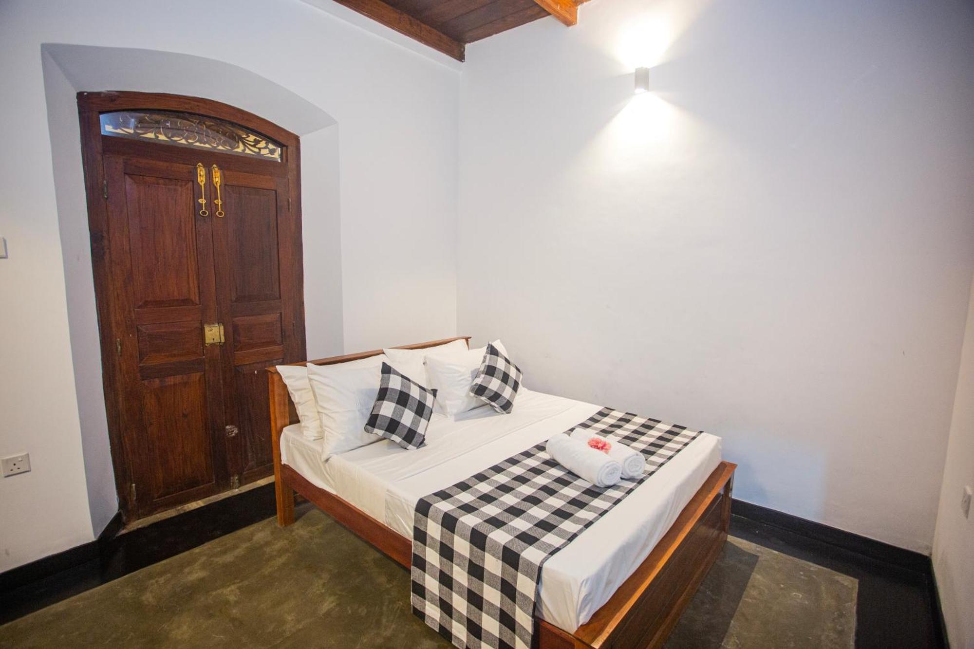 Villa Risithenmi Ahangama Buitenkant foto