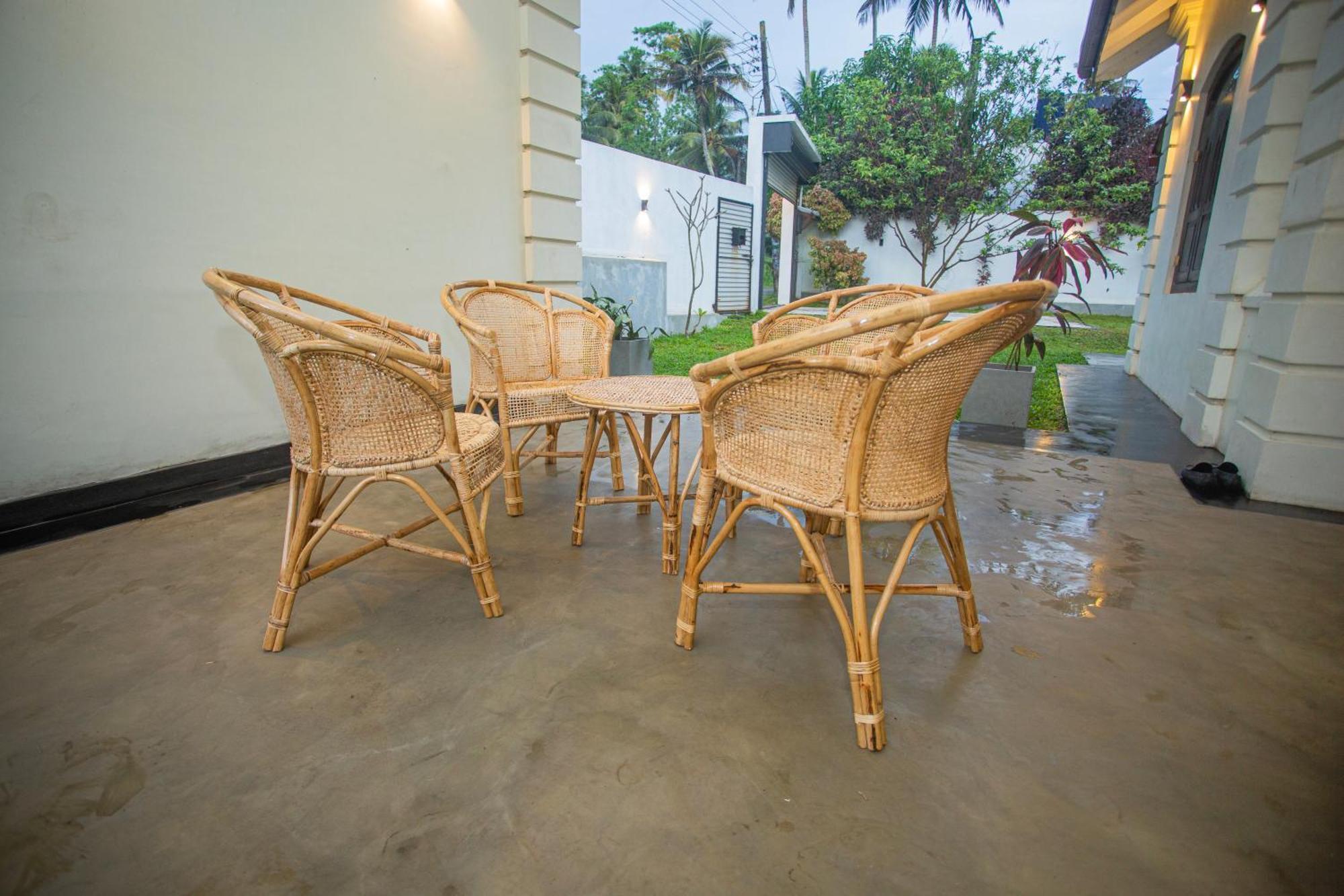 Villa Risithenmi Ahangama Buitenkant foto